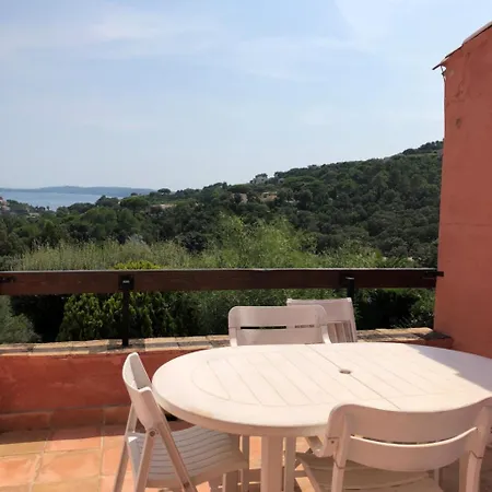 Les Collines De Guerrevielle Hébergement de vacances Sainte-Maxime